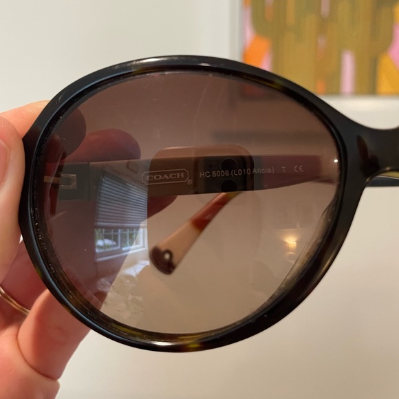 Coach Sunglasses HC 8008 - Picture 5 of 8